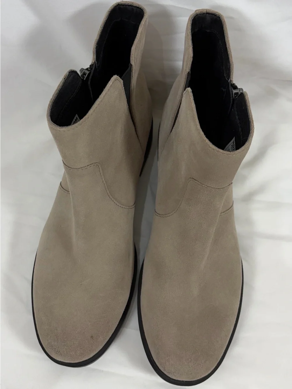 Women’s Sorel Emelie II Zip waterproof boot in Omega Taupe Size 10
